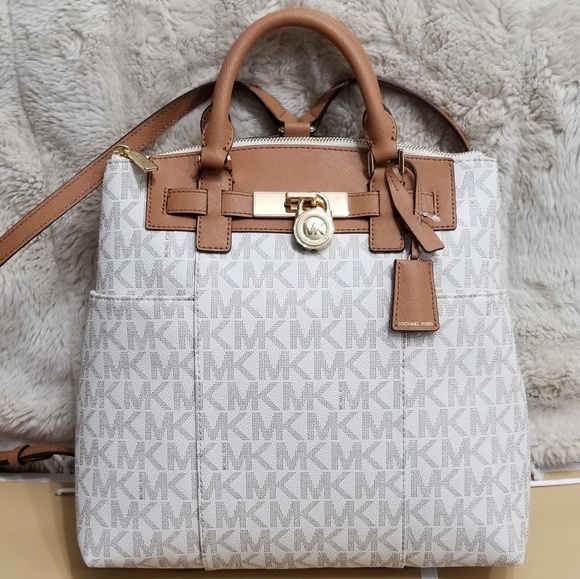 🚫SOLD🚫 NWT MK LG HAMILTON TRAVELER BACKPACK - Picture 2 of 7